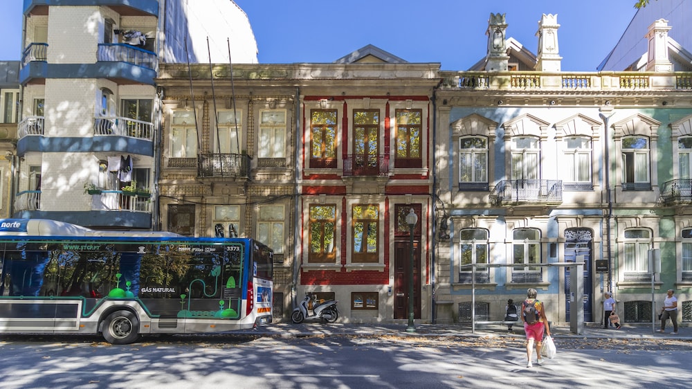 Urban House Marquês by LovelyStay — 4-Star Luxury Hotel in Porto, Portugal