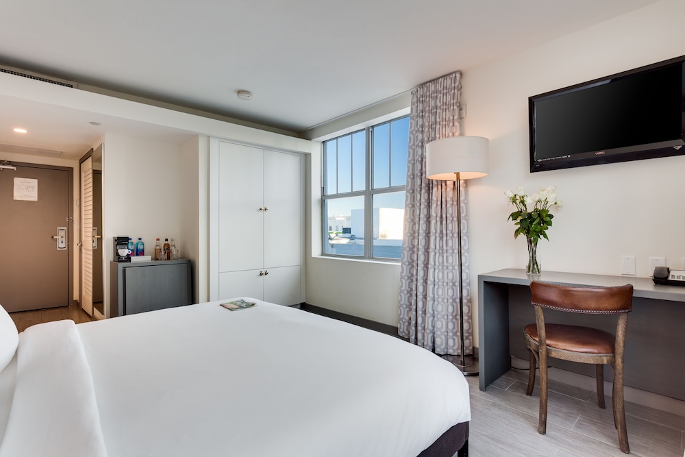 Clinton Hotel South Beach - photo 17