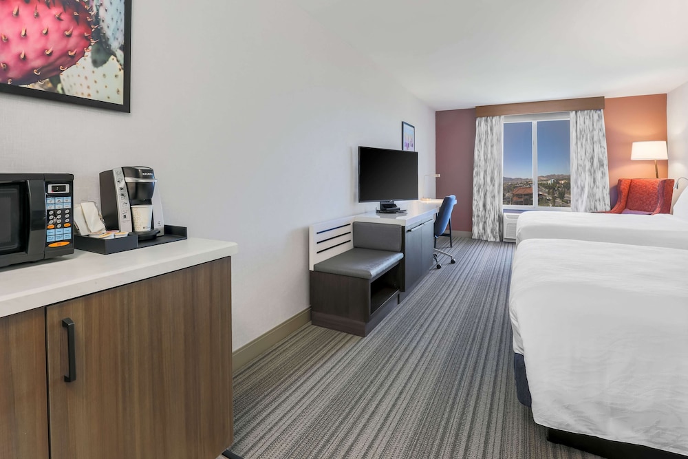 Hilton Garden Inn Reno - photo 25