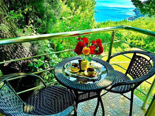 Holiday Home Viko — 4-Star Luxury Hotel in Sutomore, Montenegro