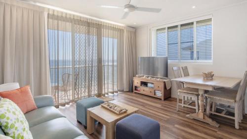 Craigmore on the Beach unit 18 — carbon neutral stay, Yamba