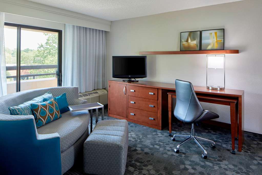 Sonesta Select Raleigh Durham Airport Morrisville - photo 13