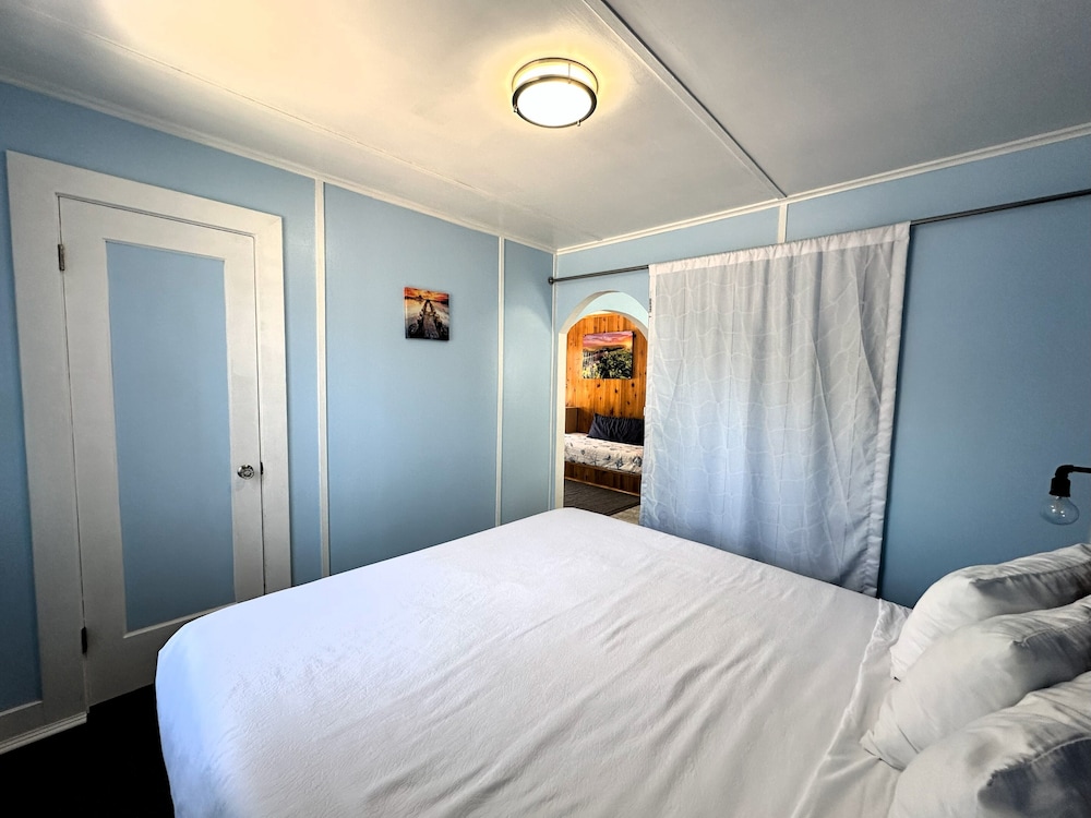 The Anchorage Motel - photo 38