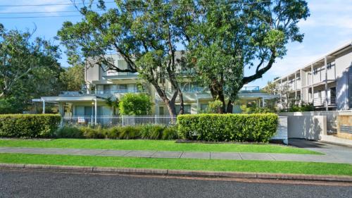 Providence Apartments 2 — 4-Star Luxury Hotel in Hawks Nest, Australia