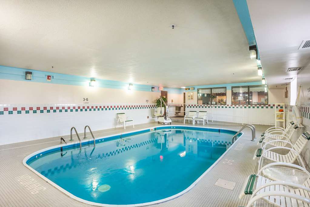 Econo Lodge Princeton - photo 36