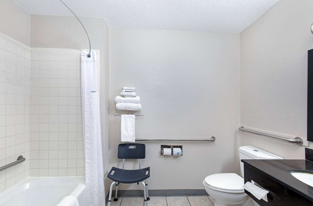Super 8 by Wyndham Johnson City - photo 21
