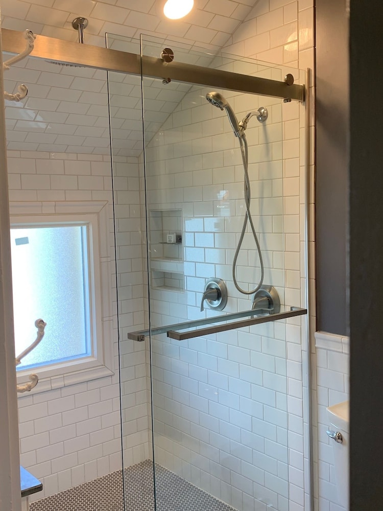 The Hygrade Inn - photo 22
