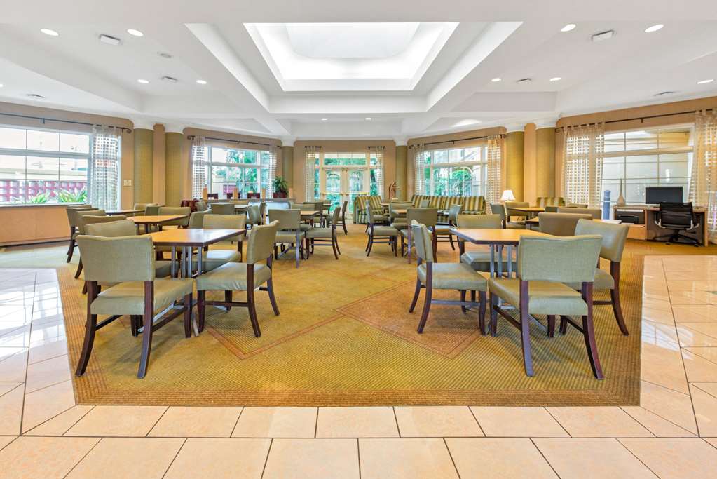 La Quinta Inn & Suites by Wyndham USF - photo 45