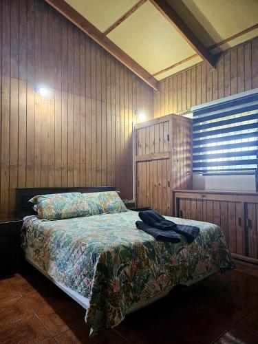 Te Ra’a Travel Cabaña equipada in Hanga Roa, Chile