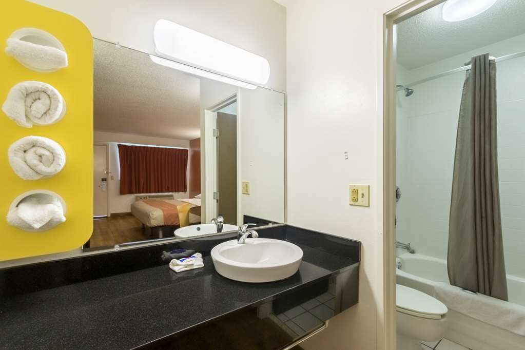 Motel 6 Crawfordsville IN - photo 34