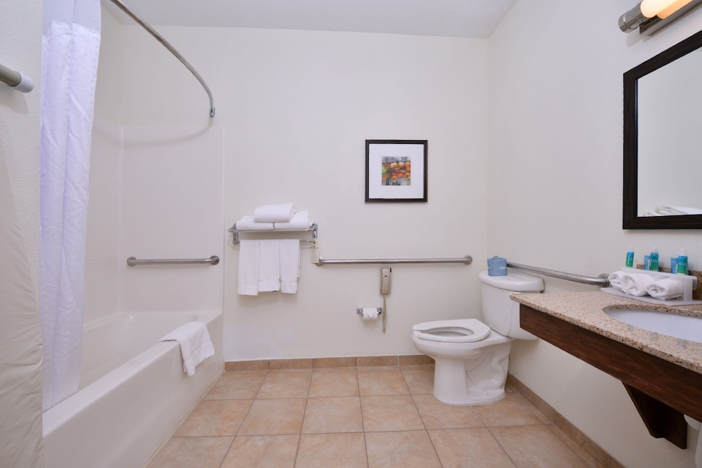 Holiday Inn Express Hotel & Suites Lancaster Lititz by IHG - photo 7