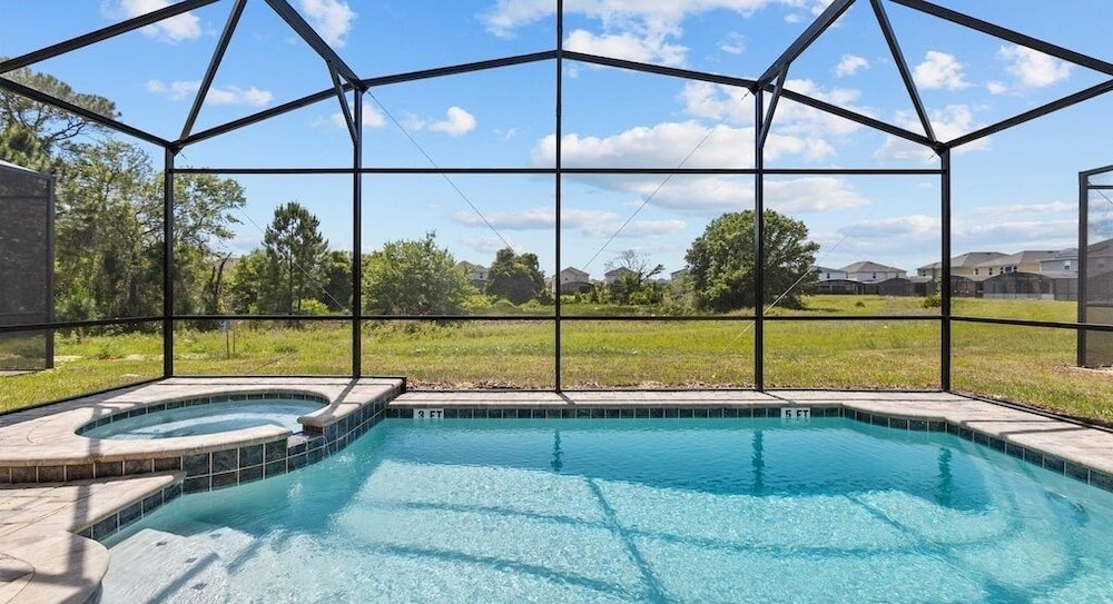 Lake View Solara Resort 6 Bed private Pool 6 Bedroom Home - photo 33
