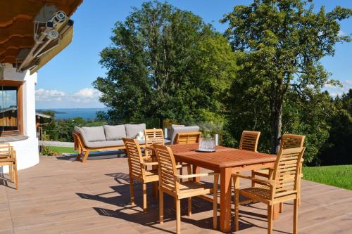 Landsitz SeeBlick — hotel in Bernau Am Chiemsee