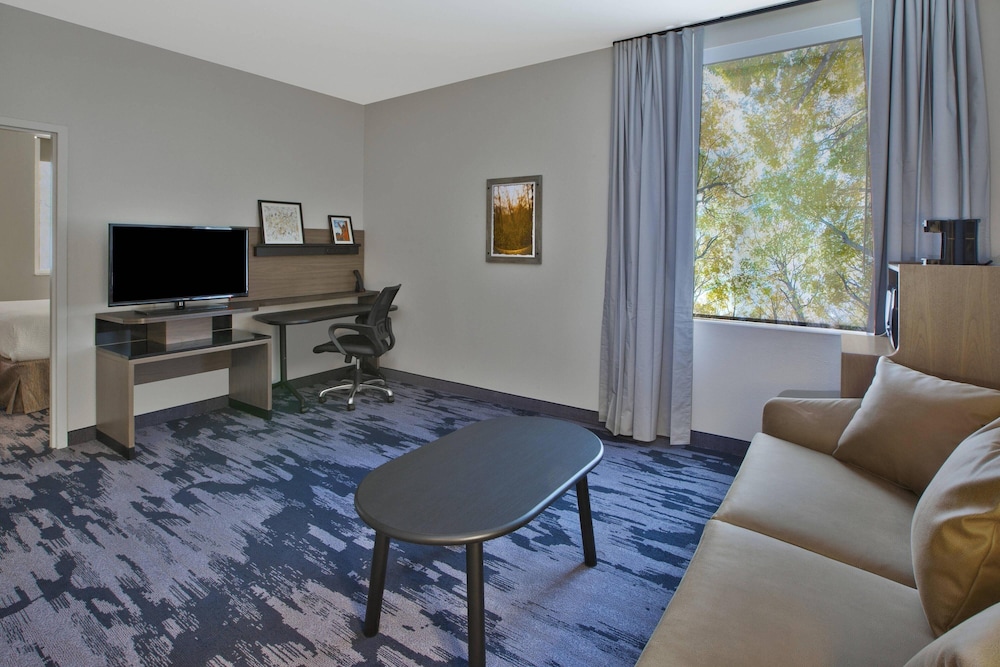 Fairfield Inn & Suites by Marriott Milwaukee Downtown - photo 13