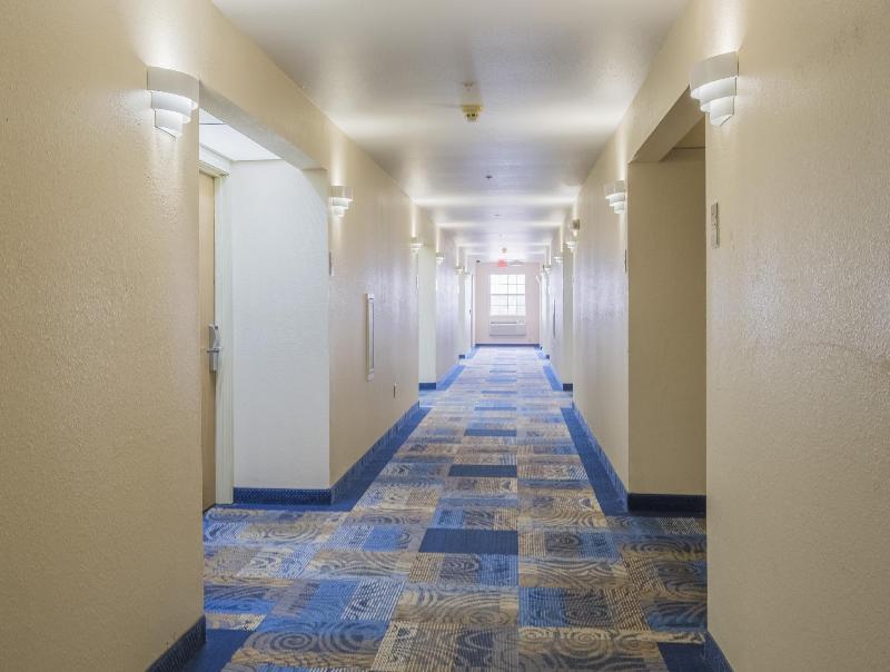 Red Roof Inn St Robert Ft Leonard Wood - photo 19
