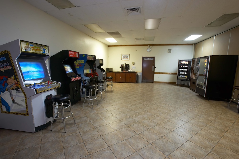 E Z 8 Motel Phoenix Airporter - photo 25