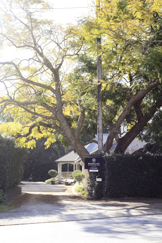 Bangalow Guesthouse — 4-Star Luxury Hotel in Bangalow, Australia