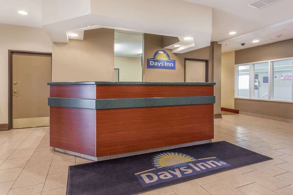 Days Inn by Wyndham near Kansas Speedway - photo 3