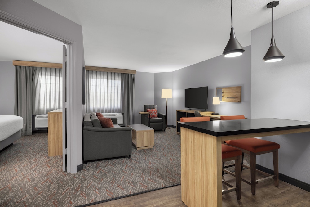 Candlewood Suites Hotel Texas City by IHG - photo 13