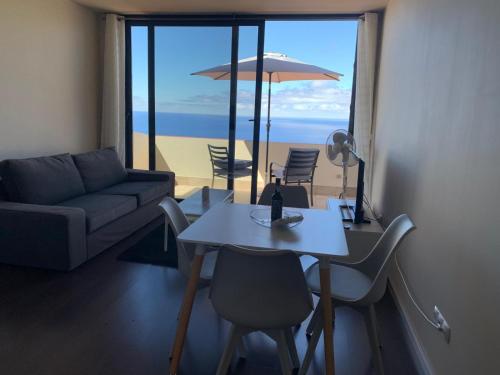Villa Pinheira I — 4-Star Luxury Hotel in Calheta, Portugal