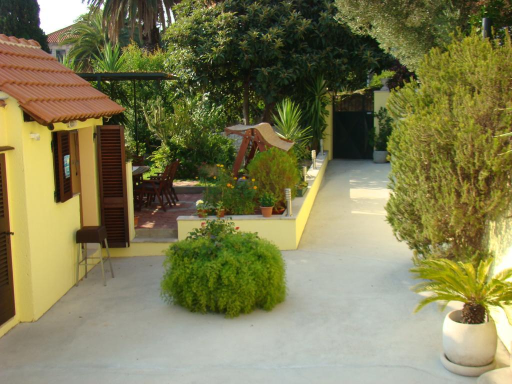 Apartments Miljas