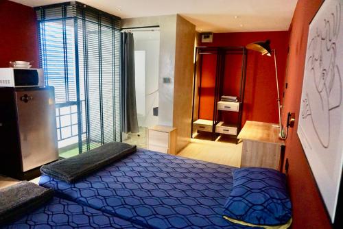 Silom Soi 3 Hash Apartment hip and funky with rooftop view