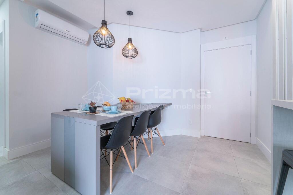 PM 205 Apartamento de Alto Padrão com Rooftop 3 quartos na Praia Bombinhas com excelente localização.