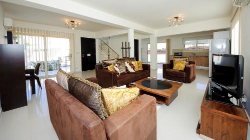Pernera Holiday Villa 015