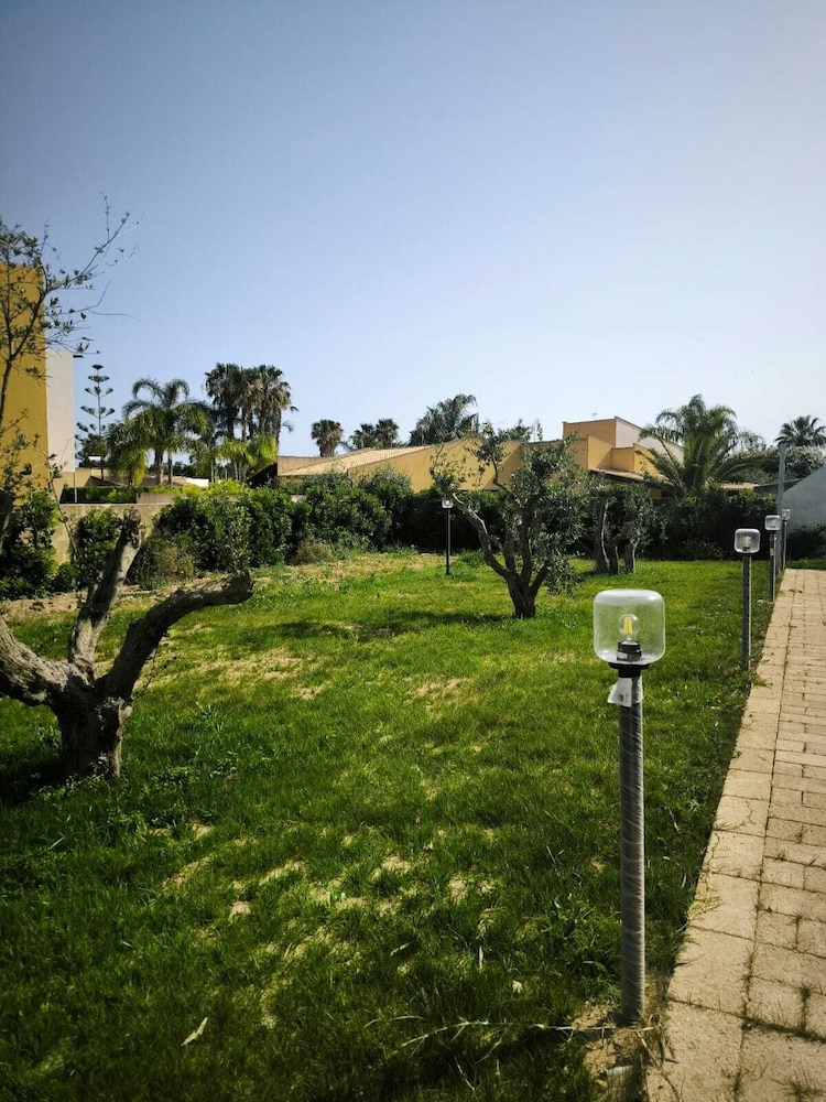 Acquaria Case Vacanze — 4-Star Luxury Hotel in Marsala, Italy