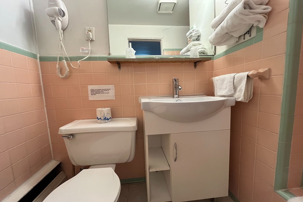 Bay Motel By Oyo Bay City - photo 25