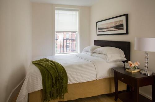 Oakwood At 234 Newbury - photo 5