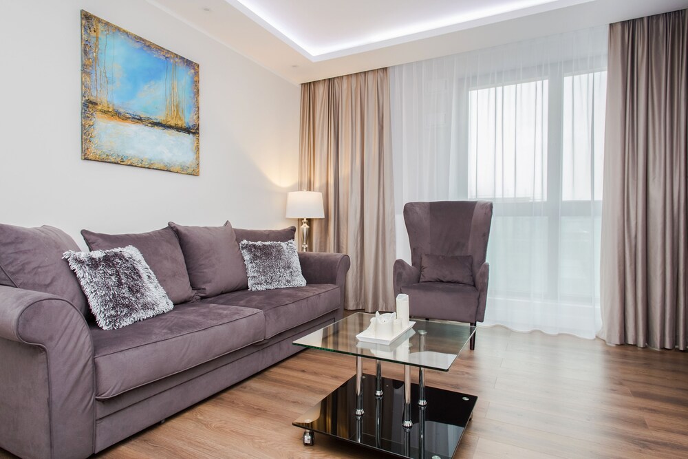 ShortStayPoland Wynalazek — 4-Star Luxury Hotel in Warsaw, Poland
