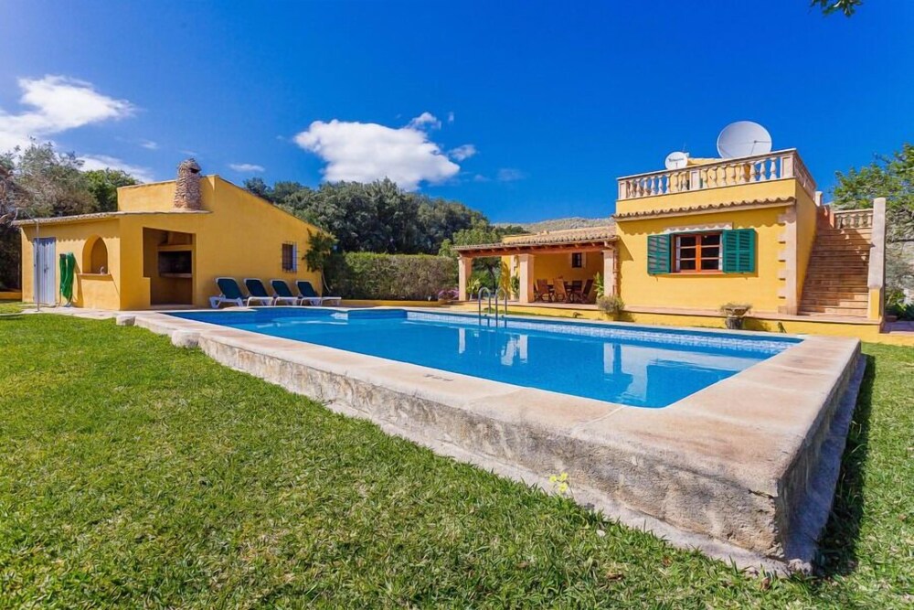 Finca Can Seguinot - carbon neutral hotel in Pollenca