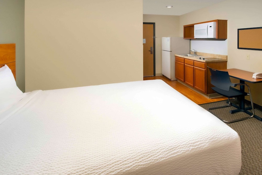 WoodSpring Suites Allentown - photo 9