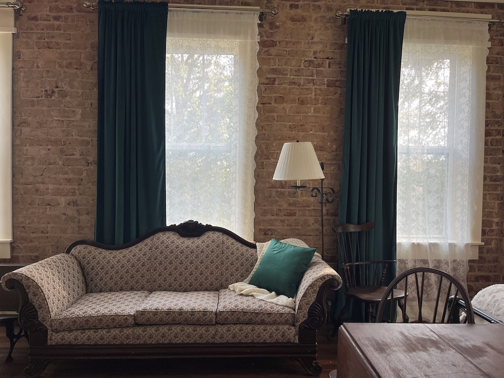 Tanglewood Inn in Greenville, United States