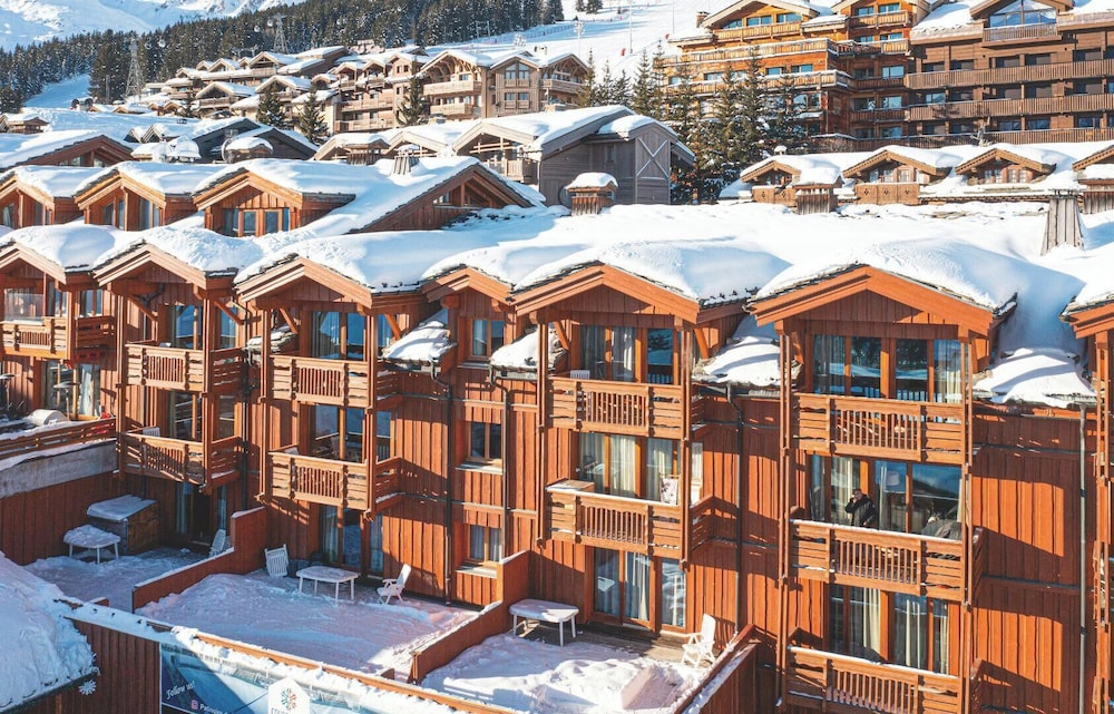 Résidence Pierre & Vacances Premium Les Chalets du Forum — 4-Star Luxury Hotel in Courchevel, France