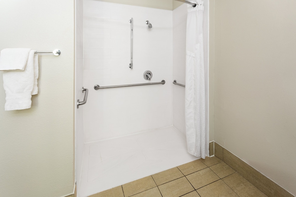 Holiday Inn Express New Albany Louisville NW by IHG - photo 13