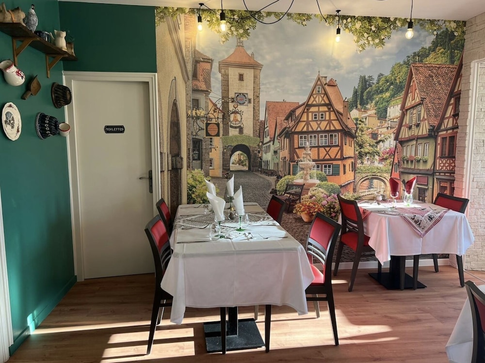 Hotel Restaurant Le Pommeil — Gueret