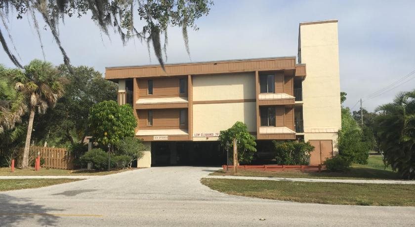 Charlotte Bay Resort in Port Charlotte, United States