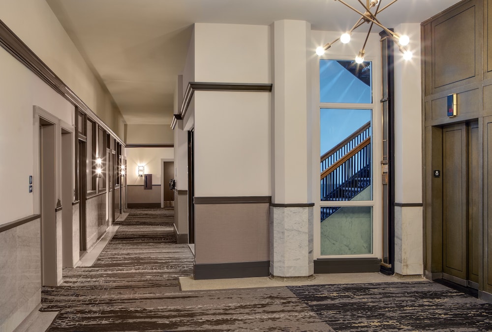 DoubleTree by Hilton Youngstown Downtown - photo 38