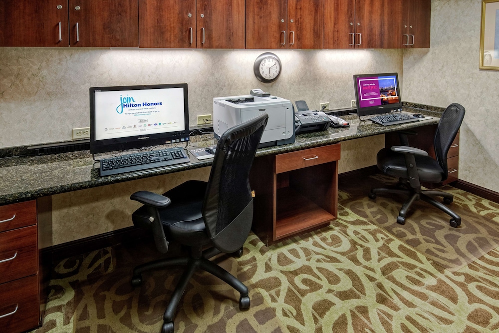 Hampton Inn Cambridge - photo 38