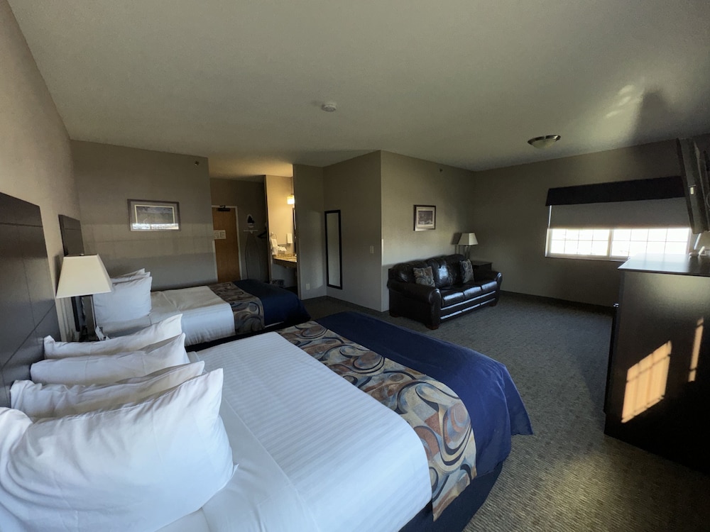 Garner Inn & Suites - photo 4