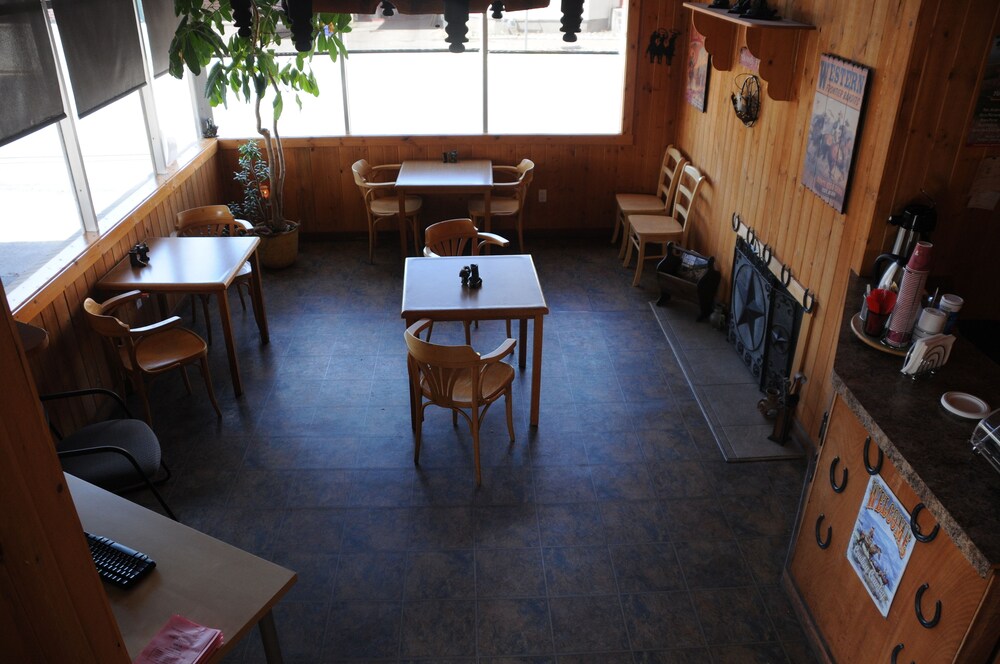 Pendleton Inn - photo 2