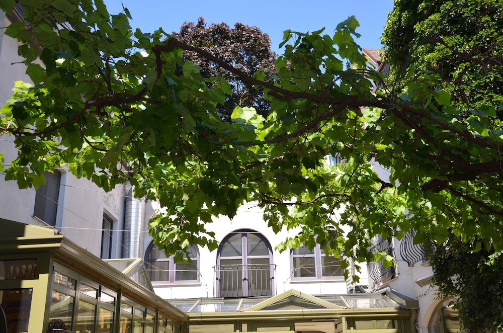 Das Stadthaus Hotel & Restaurant — hotel in Neusiedl Am See