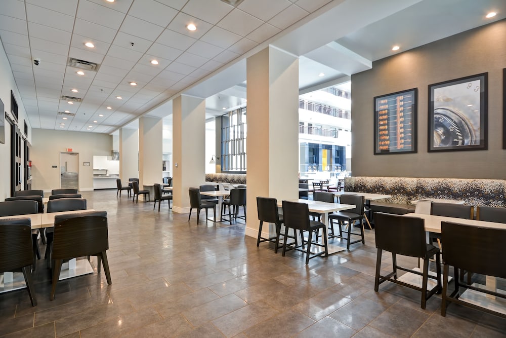 Embassy Suites Hotel Charlotte - photo 37
