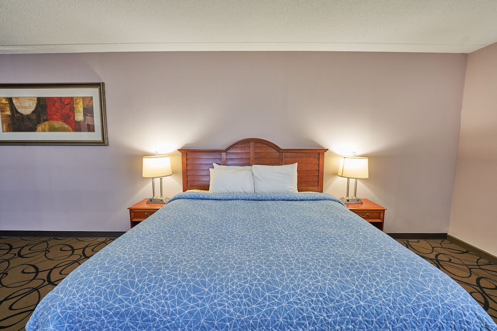 Seaport Resort & Marina - photo 14