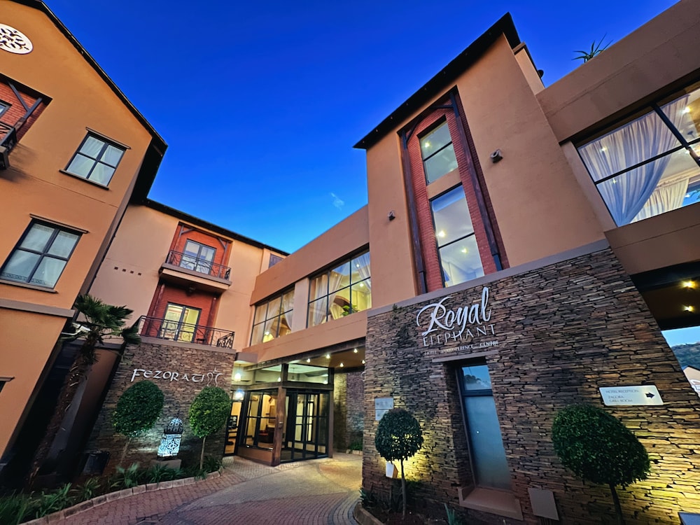 Tayfin Royale Hotel & Restaurant in Centurion, South Africa