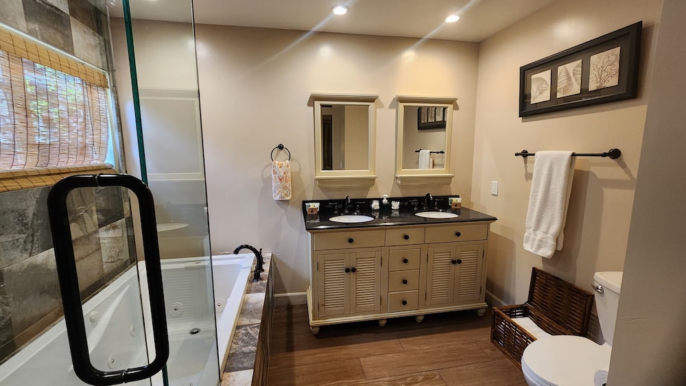 Redwood Hollow Cottages - photo 102