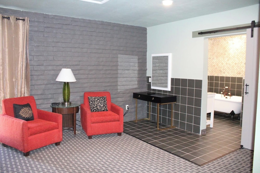 Historic Cow Palace Inn - photo 15