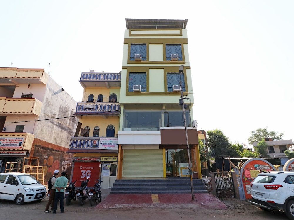 OYO 22944 Hotel Hridaya Residency